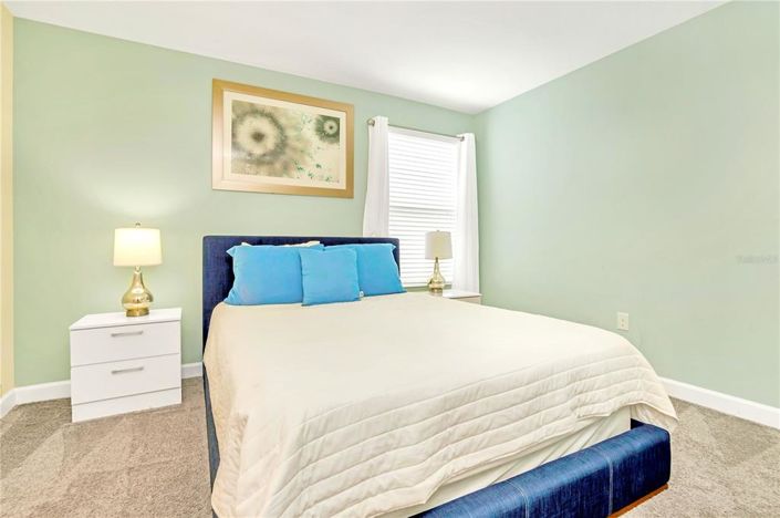 Image No.18-8 Bed House for sale