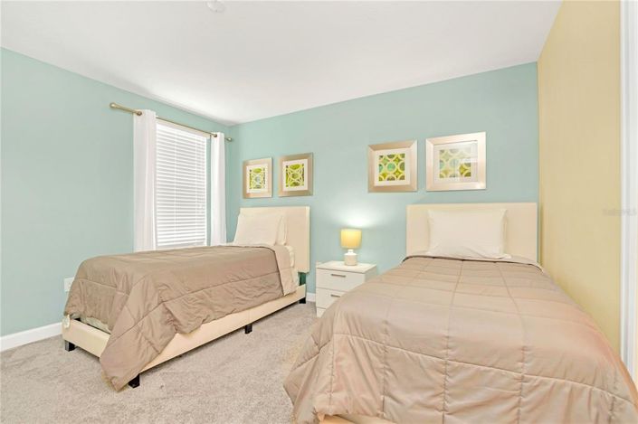 Image No.24-8 Bed House for sale