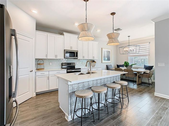 Image No.14-6 Bed House for sale