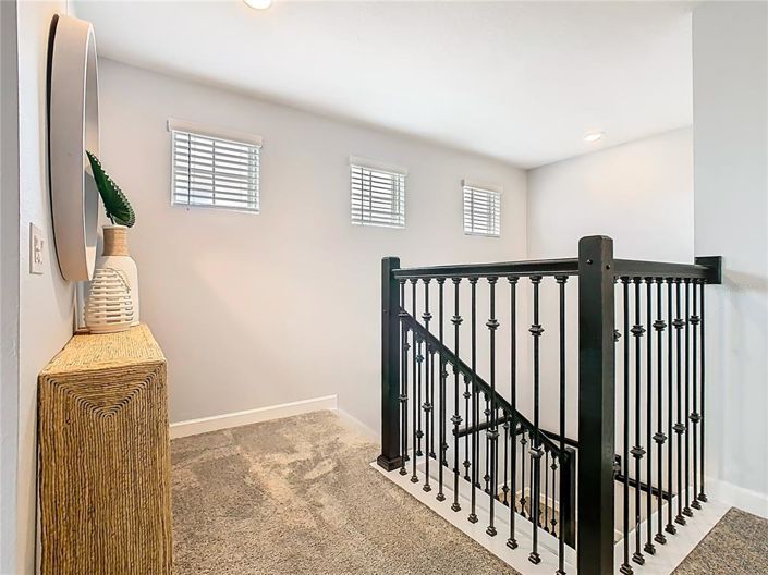 Image No.21-6 Bed House for sale