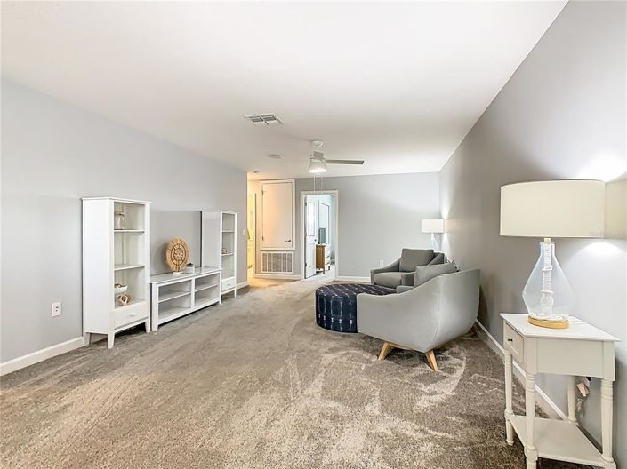 Image No.24-6 Bed House for sale