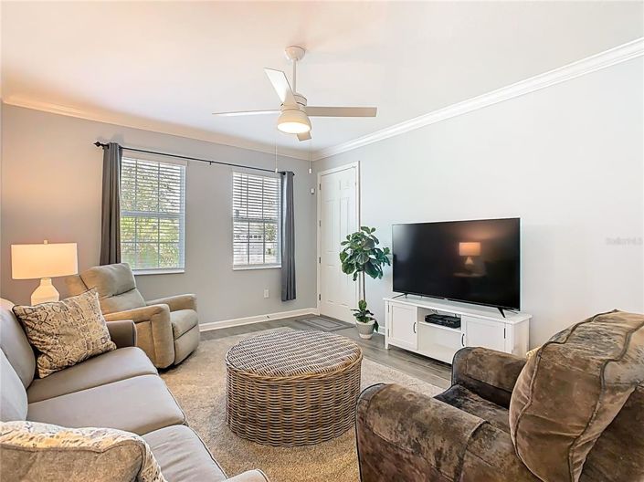 Image No.40-6 Bed House for sale