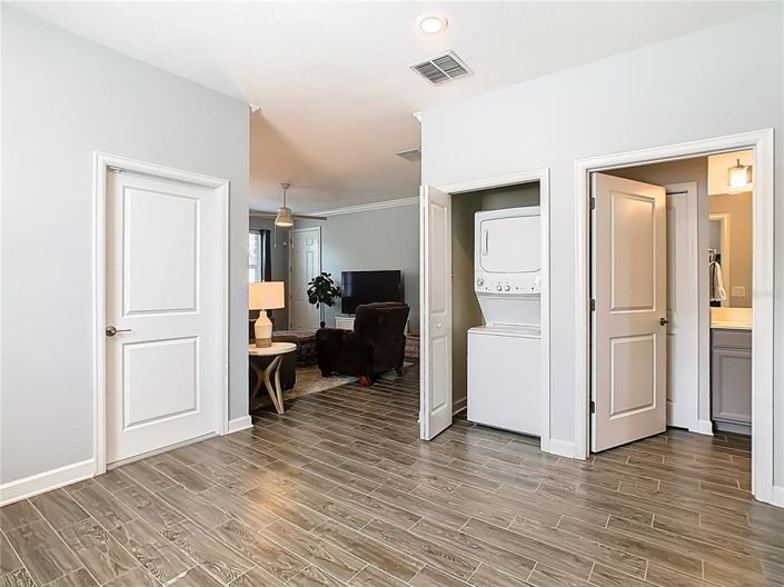 Image No.41-6 Bed House for sale