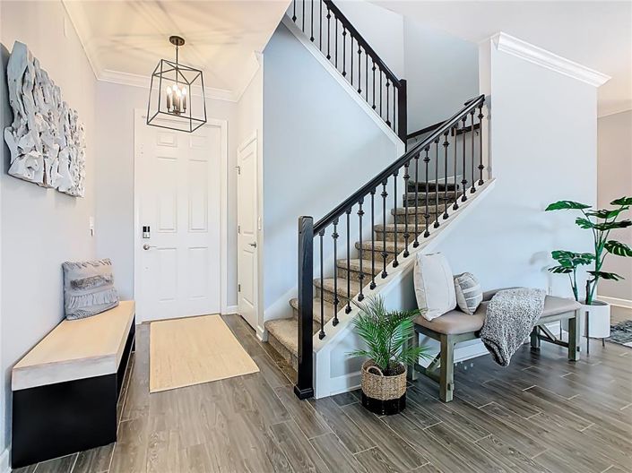 Image No.5-6 Bed House for sale