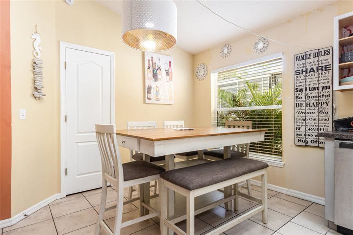 Image No.7-Propriété de 4 chambres à vendre à Davenport