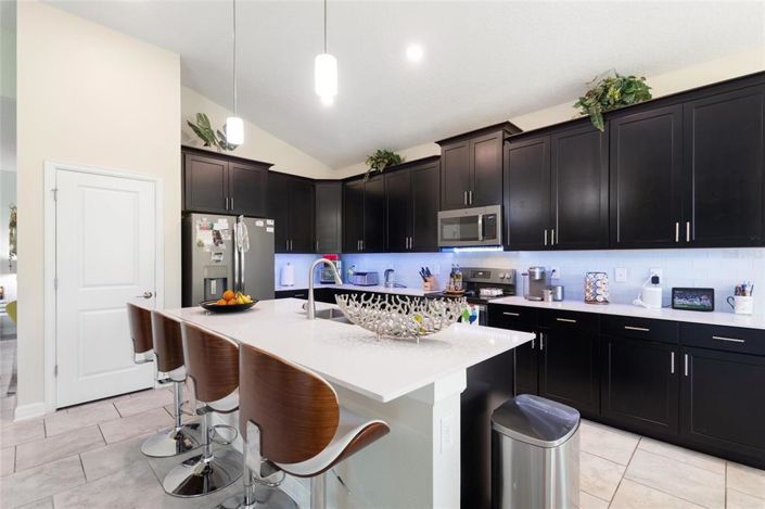 Image No.6-4 Bed Property for sale