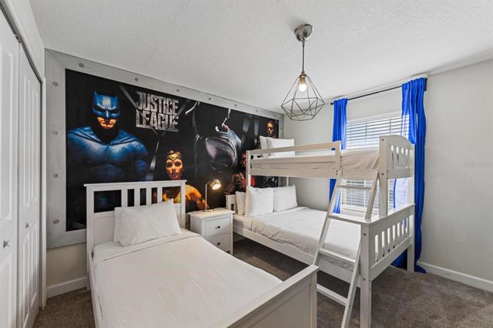 Image No.14-4 Bed Townhouse for sale