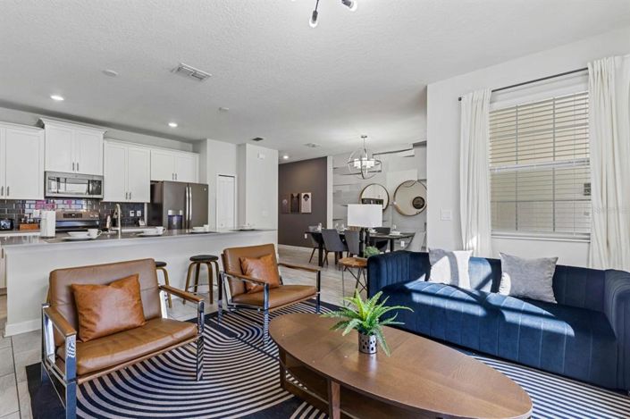 Image No.2-4 Bed Townhouse for sale