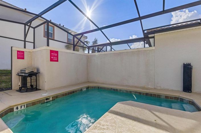 Image No.22-4 Bed Townhouse for sale