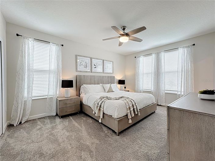 Image No.19-6 Bed House for sale