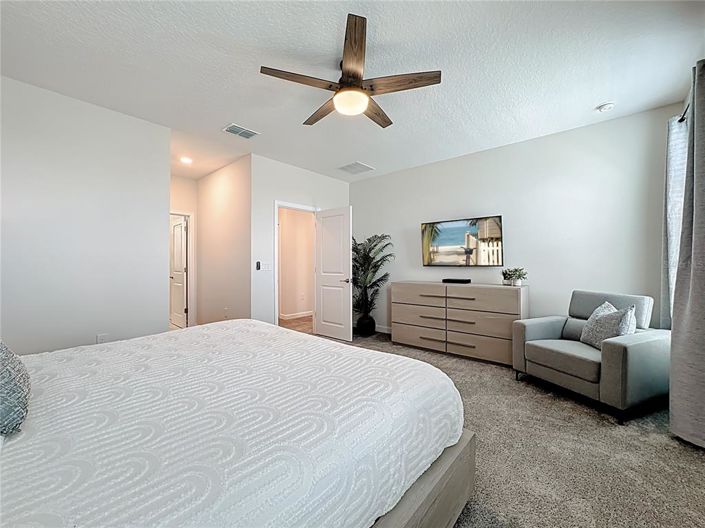 Image No.32-6 Bed House for sale