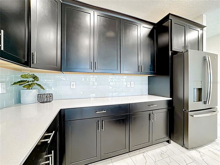 Image No.7-6 Bed Property for sale