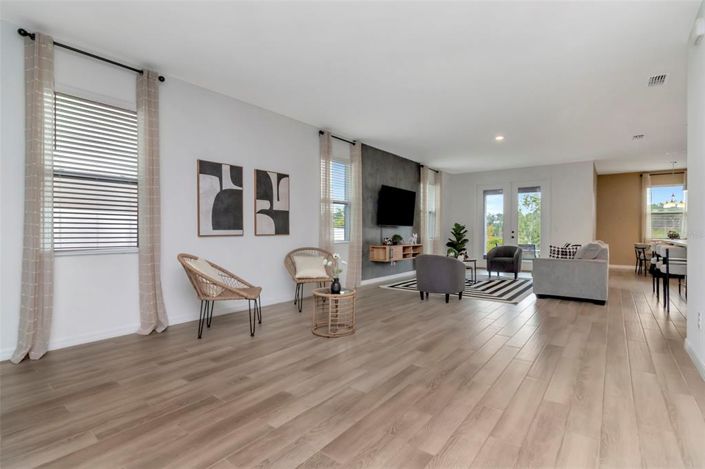 Image No.19-4 Bed House for sale