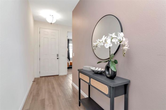 Image No.3-4 Bed House for sale