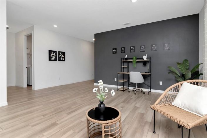 Image No.8-4 Bed Property for sale