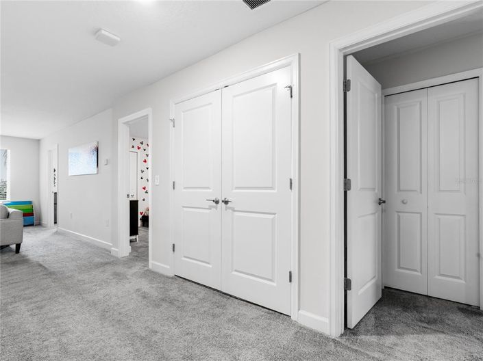 Image No.29-8 Bed House for sale