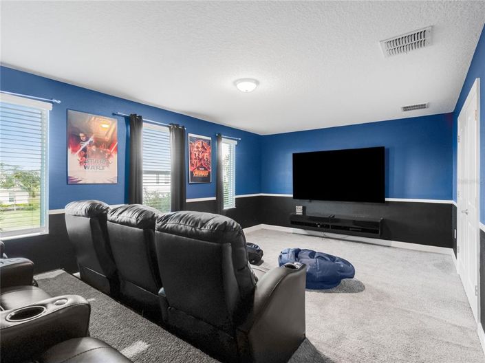 Image No.40-8 Bed House for sale