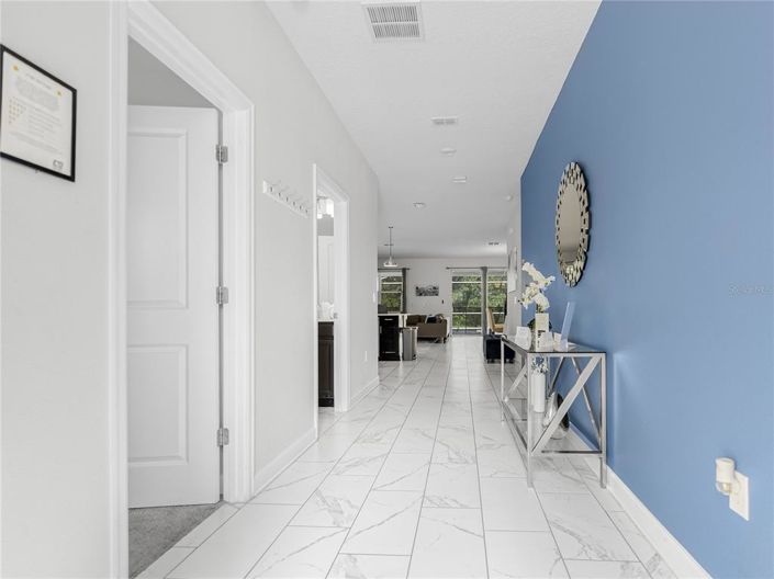 Image No.5-8 Bed Property for sale