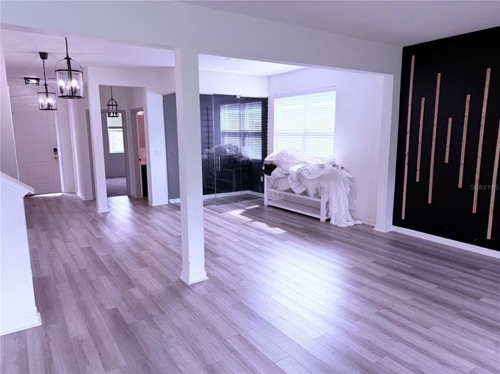 Image No.20-4 Bed House for sale