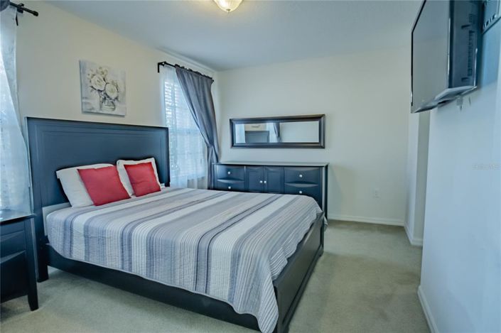 Image No.20-5 Bed Property for sale