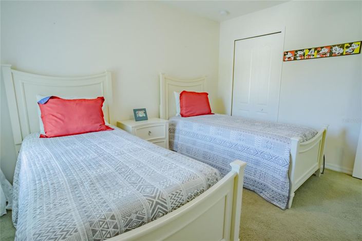 Image No.24-5 Bed House for sale