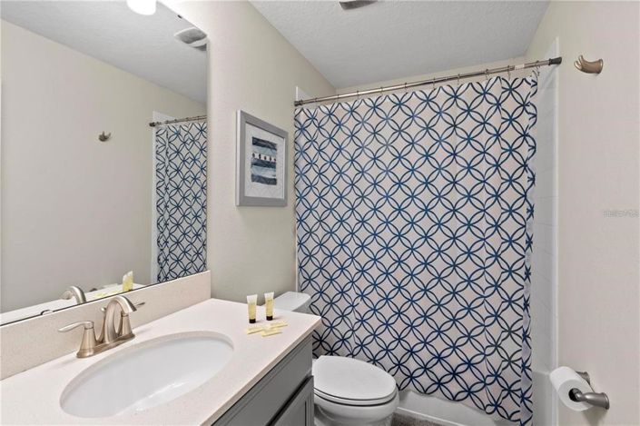 Image No.20-8 Bed House for sale