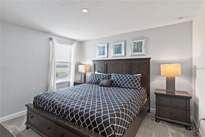 Image No.24-8 Bed Property for sale