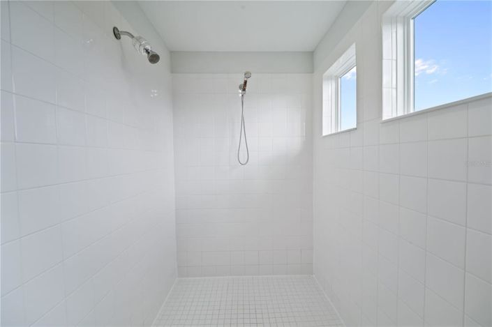 Image No.25-4 Bed House for sale