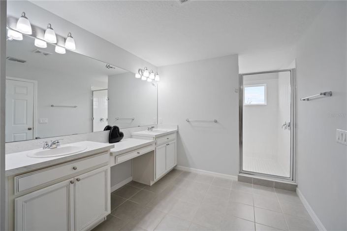 Image No.27-4 Bed Property for sale