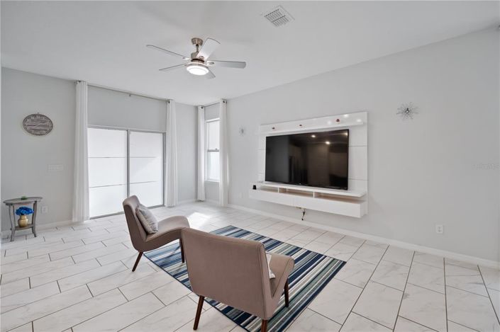 Image No.4-4 Bed Property for sale