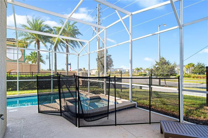 Image No.43-5 Bed House for sale