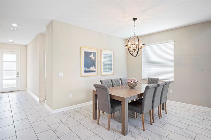 Image No.6-5 Bed House for sale