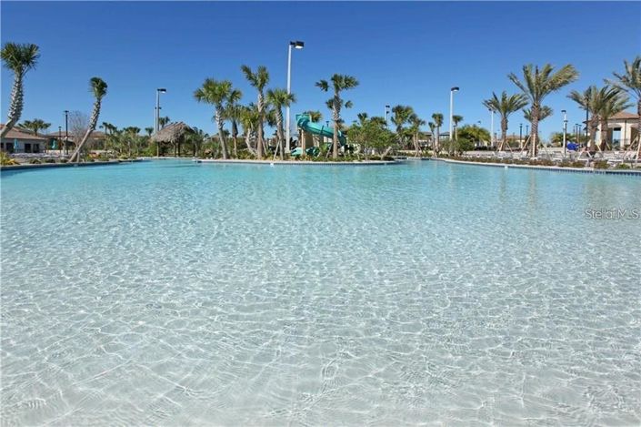 Image No.28-4 Bed Townhouse for sale