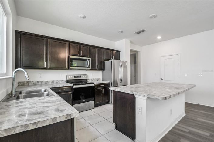 Image No.6-Propriété de 4 chambres à vendre à Davenport