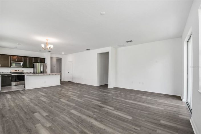 Image No.7-Propriété de 4 chambres à vendre à Davenport