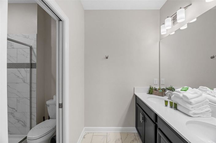 Image No.13-7 Bed House for sale