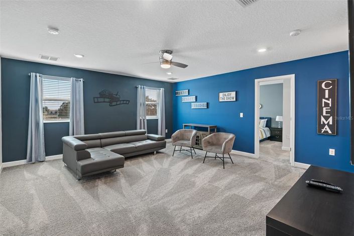 Image No.22-7 Bed Property for sale