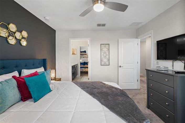 Image No.28-7 Bed House for sale