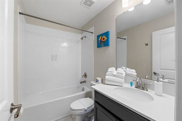 Image No.32-7 Bed House for sale