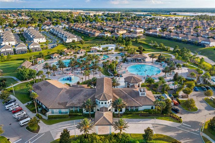 Image No.40-7 Bed Property for sale