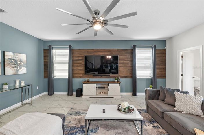 Image No.8-7 Bed House for sale