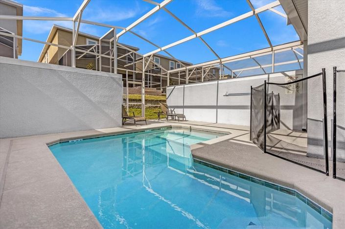 Image No.20-4 Bed Townhouse for sale