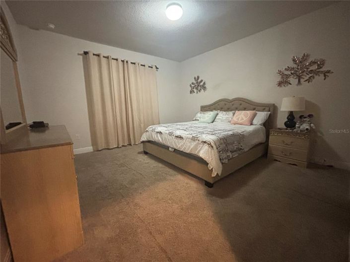 Image No.15-4 Bed Property for sale