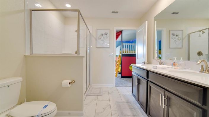 Image No.26-7 Bed House for sale