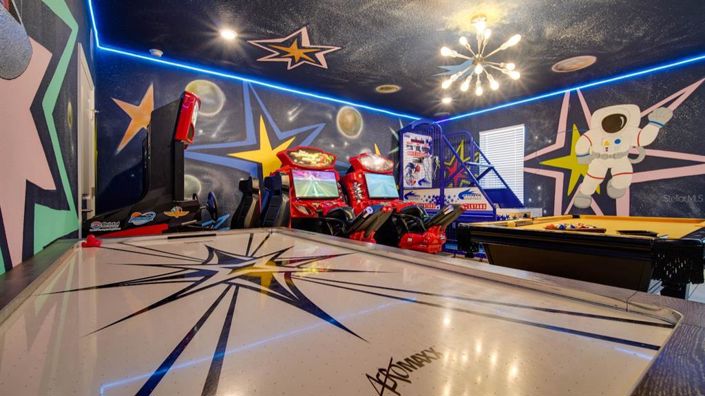 Image No.42-7 Bed Property for sale