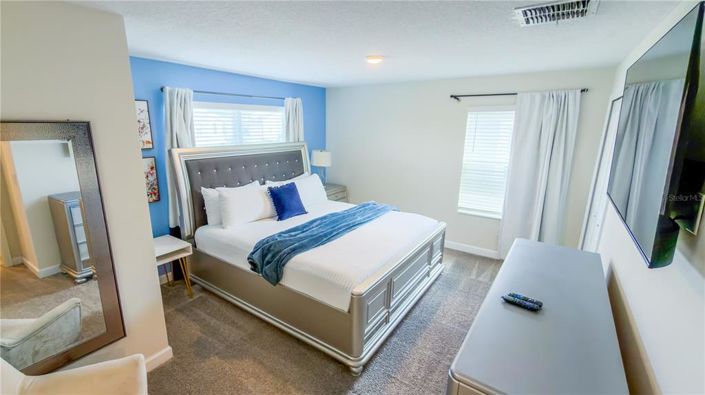 Image No.19-5 Bed Townhouse for sale