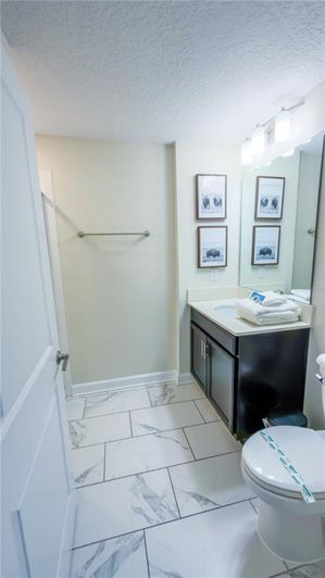 Image No.21-5 Bed Townhouse for sale