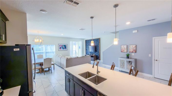 Image No.4-5 Bed Townhouse for sale