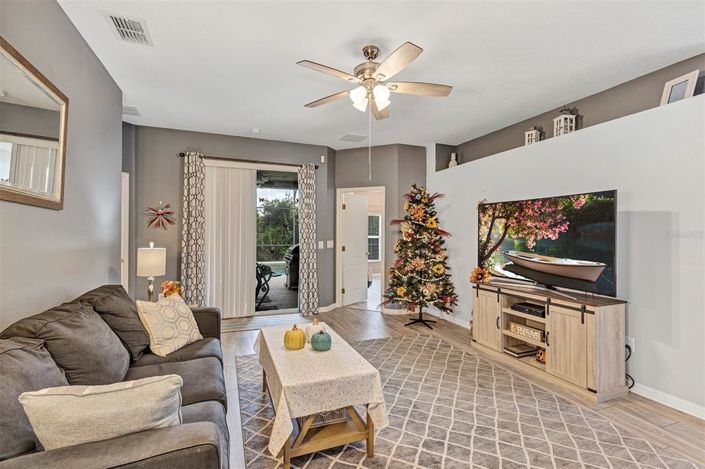 Image No.12-Propriété de 4 chambres à vendre à Davenport