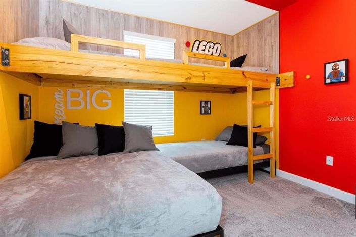 Image No.17-6 Bed House for sale